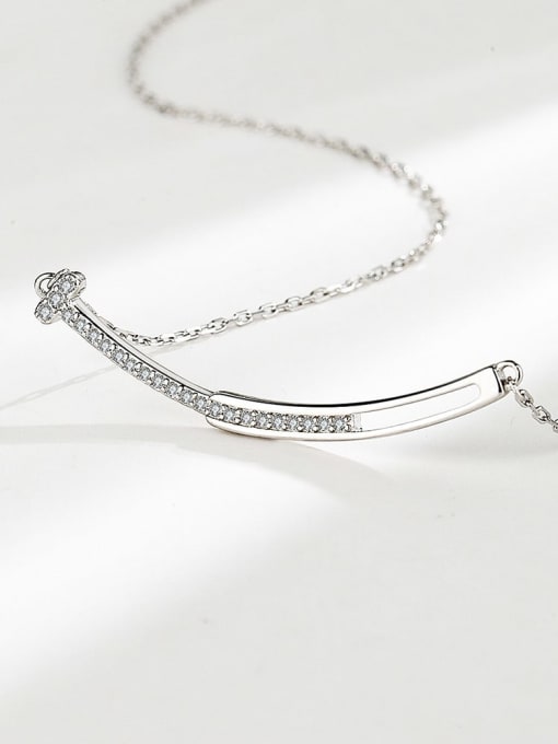 Iconic Curved Bar Necklace